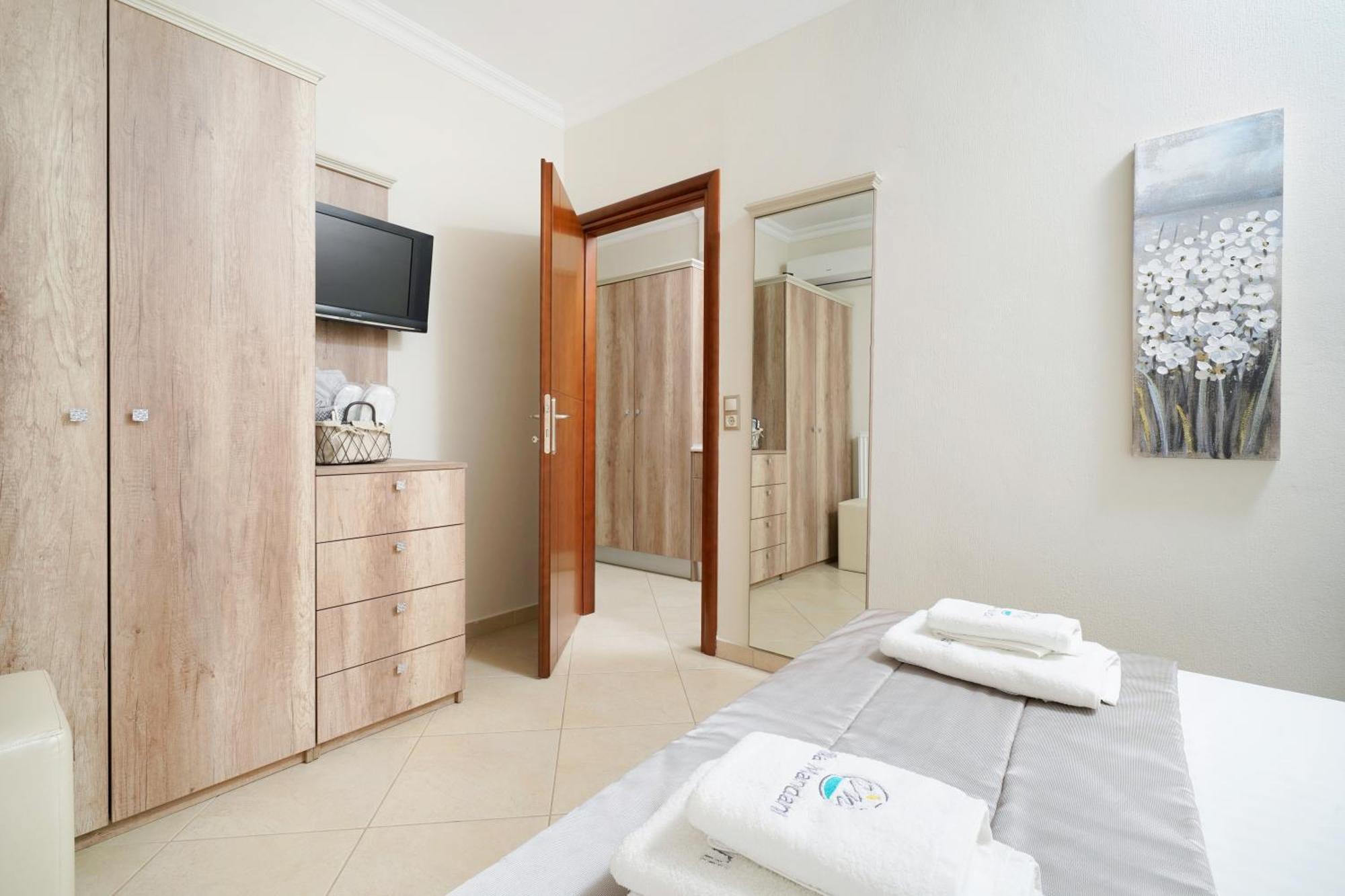 Mandani Villa Luxury Apartments Лименас Екстериор снимка